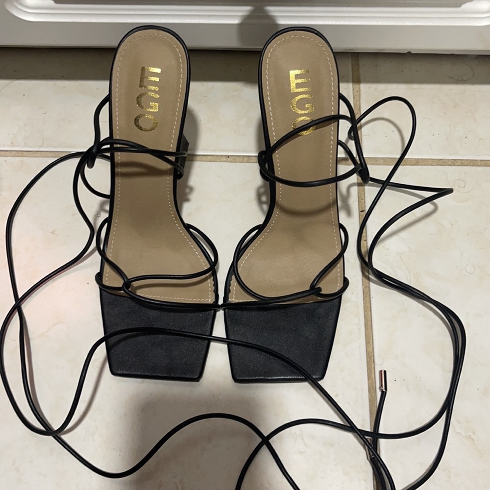 perfect condition strappy heels